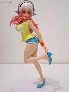 Фігурка Супер Соніко - Sonico - Seikatsu Micchaku Shuzai Special Figure - Going out Time Vitamin ver. J00947 фото